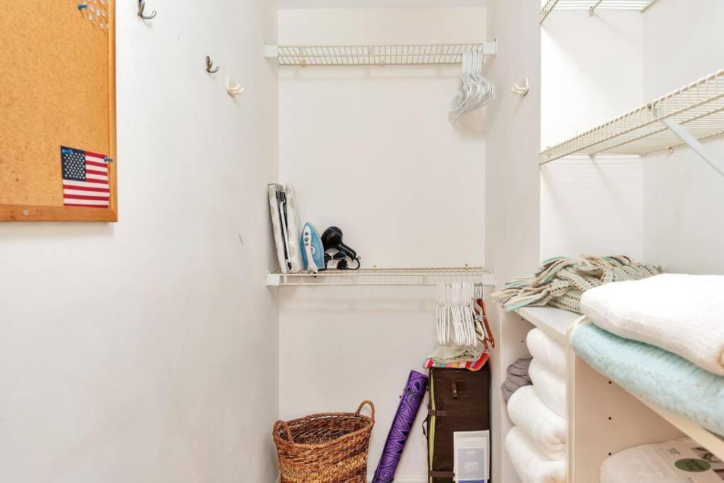 Charming Studio W Pool One Mile To Beach Pets Welcome 沃思湖 外观 照片