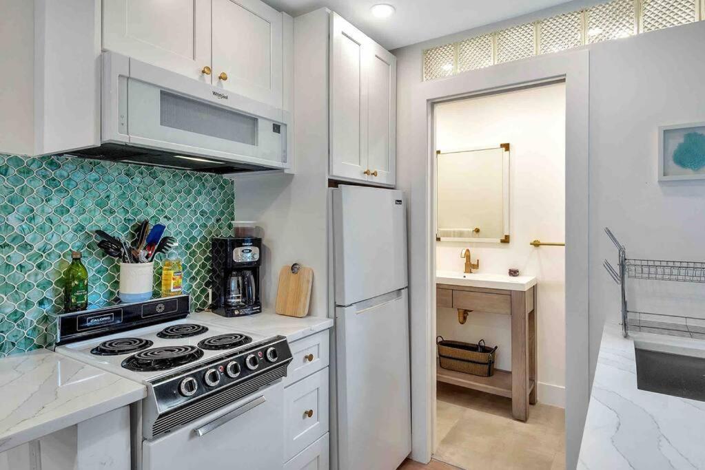 Charming Studio W Pool One Mile To Beach Pets Welcome 沃思湖 外观 照片