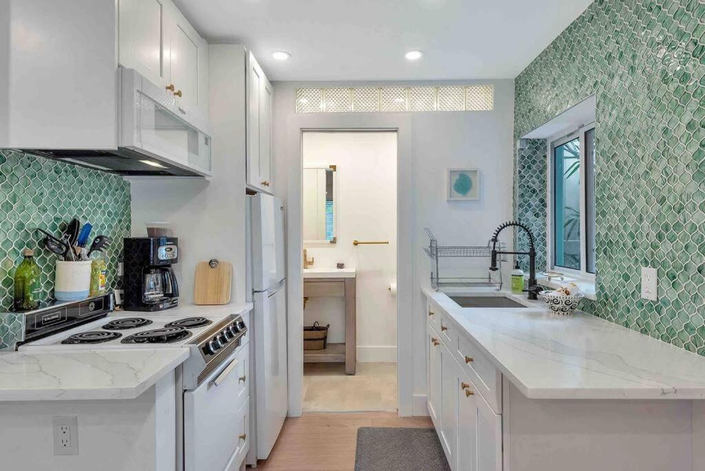 Charming Studio W Pool One Mile To Beach Pets Welcome 沃思湖 外观 照片